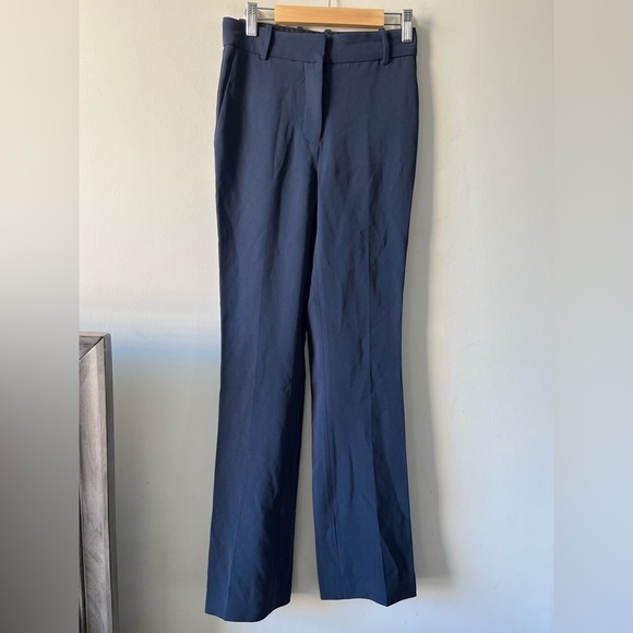 Aritzia Babaton Publish Pants High-rise bootcut suit pants in navy blue - 00 - Picture 5 of 8